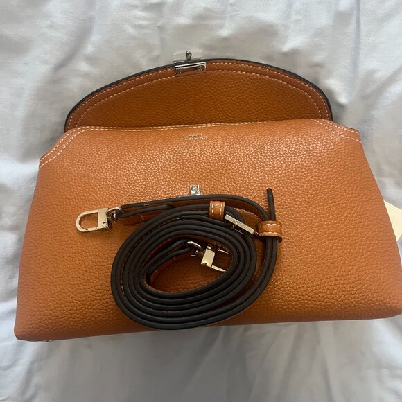 NWT T-Lock grained-leather clutch tan - Picture 2 of 6
